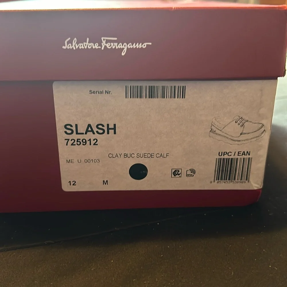 Salvatore Ferragamo men boat shoes NEW